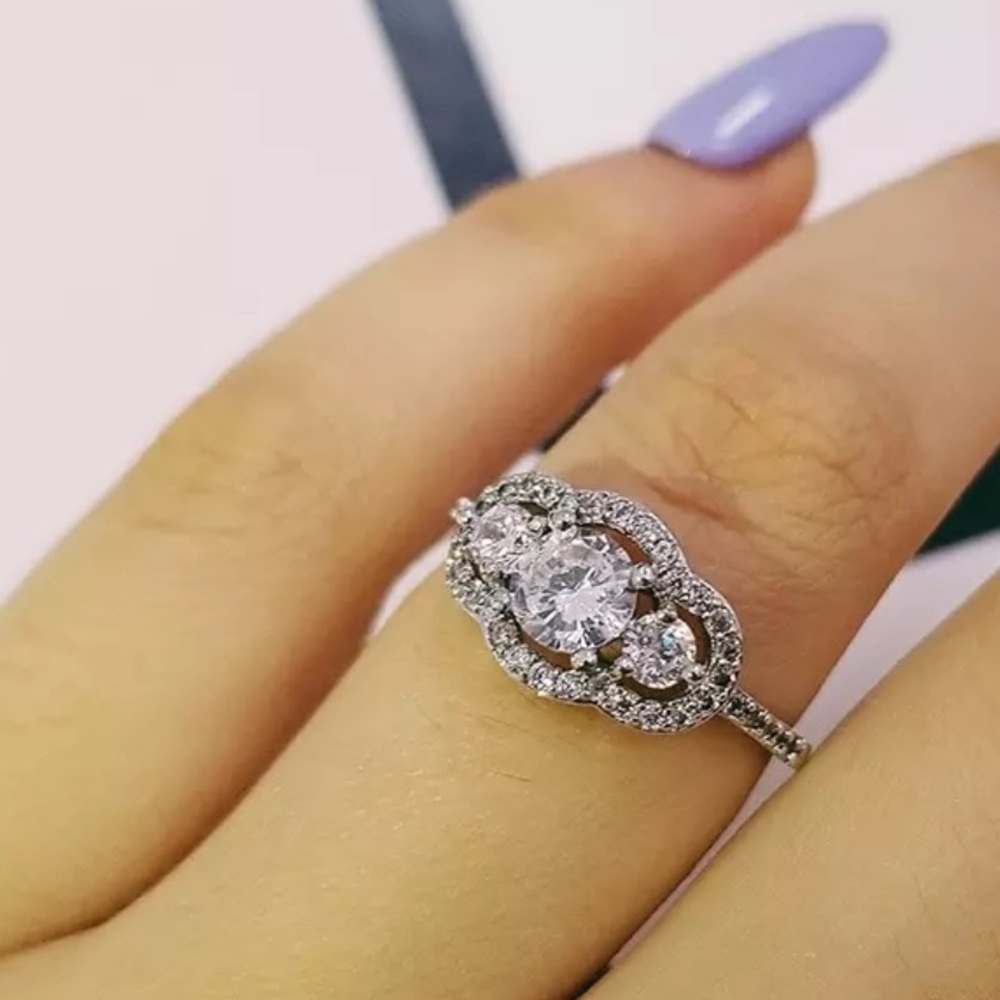 THREE STONE ENGAGEMENT 925 STERLING DIAMOND RING, CUTE RING, SHINY RING.